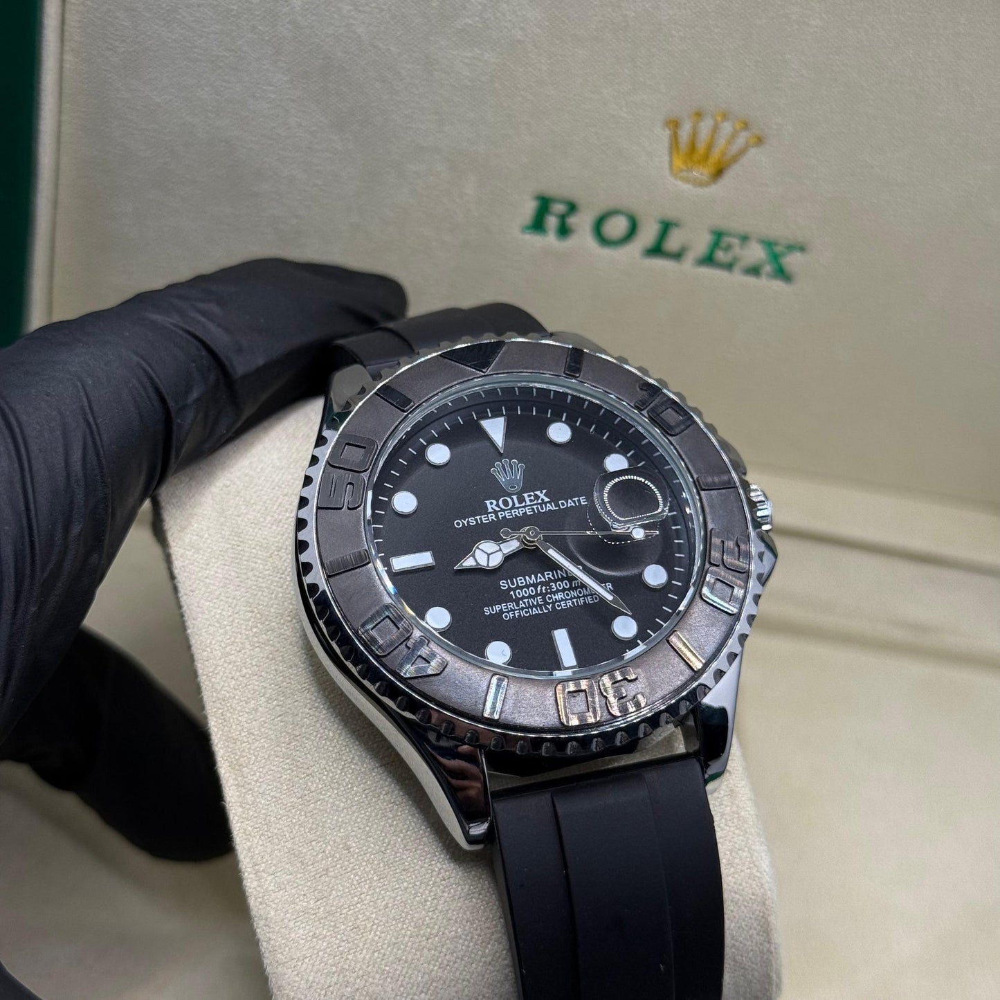 Rotating Bezel Watch With Rubber Strap & Master Lock